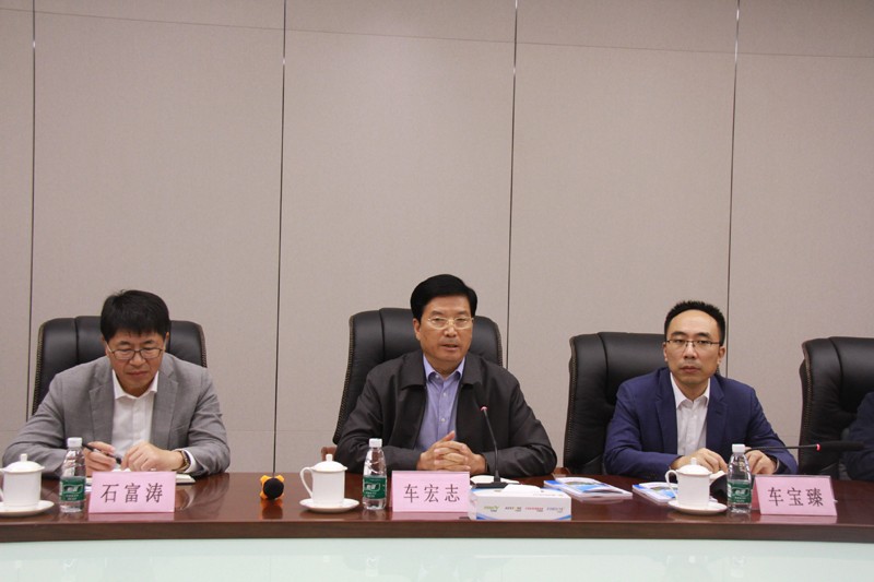 市委書記包希安到成山集團調研并現場辦公 (3).jpg